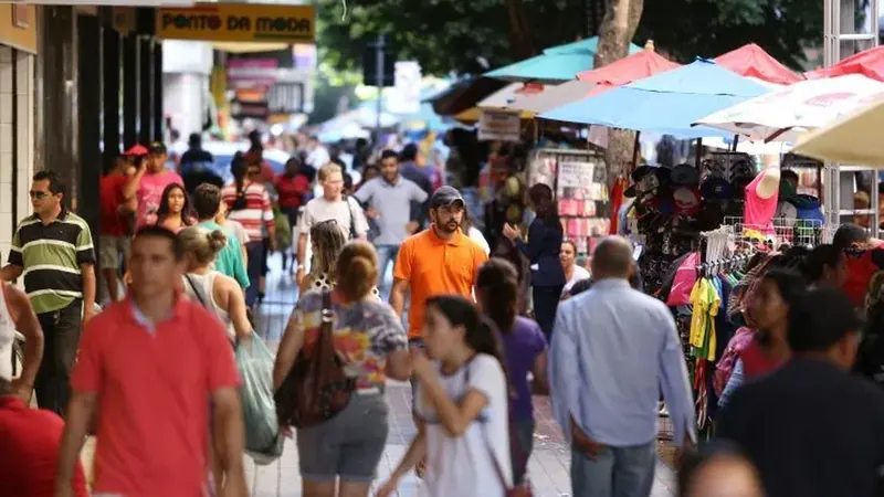 Com dívida média de R$ 4,8 mil, desaceleração da inadimplência dá fôlego ao varejo no CE
