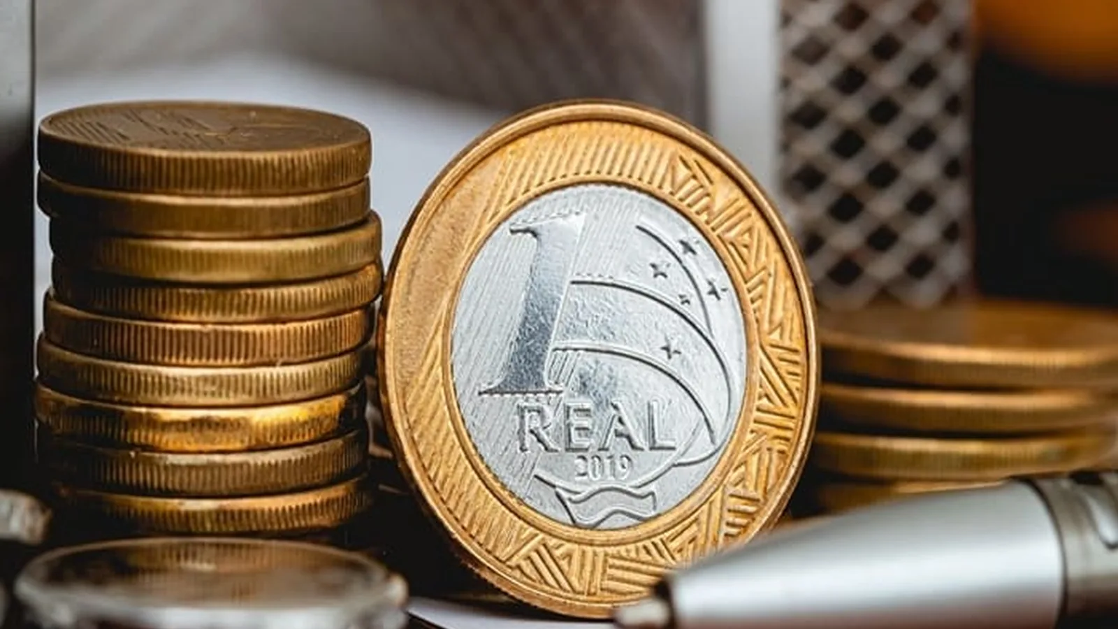 Juros sobem mais rápido do que cai ao consumidor, aponta estudo