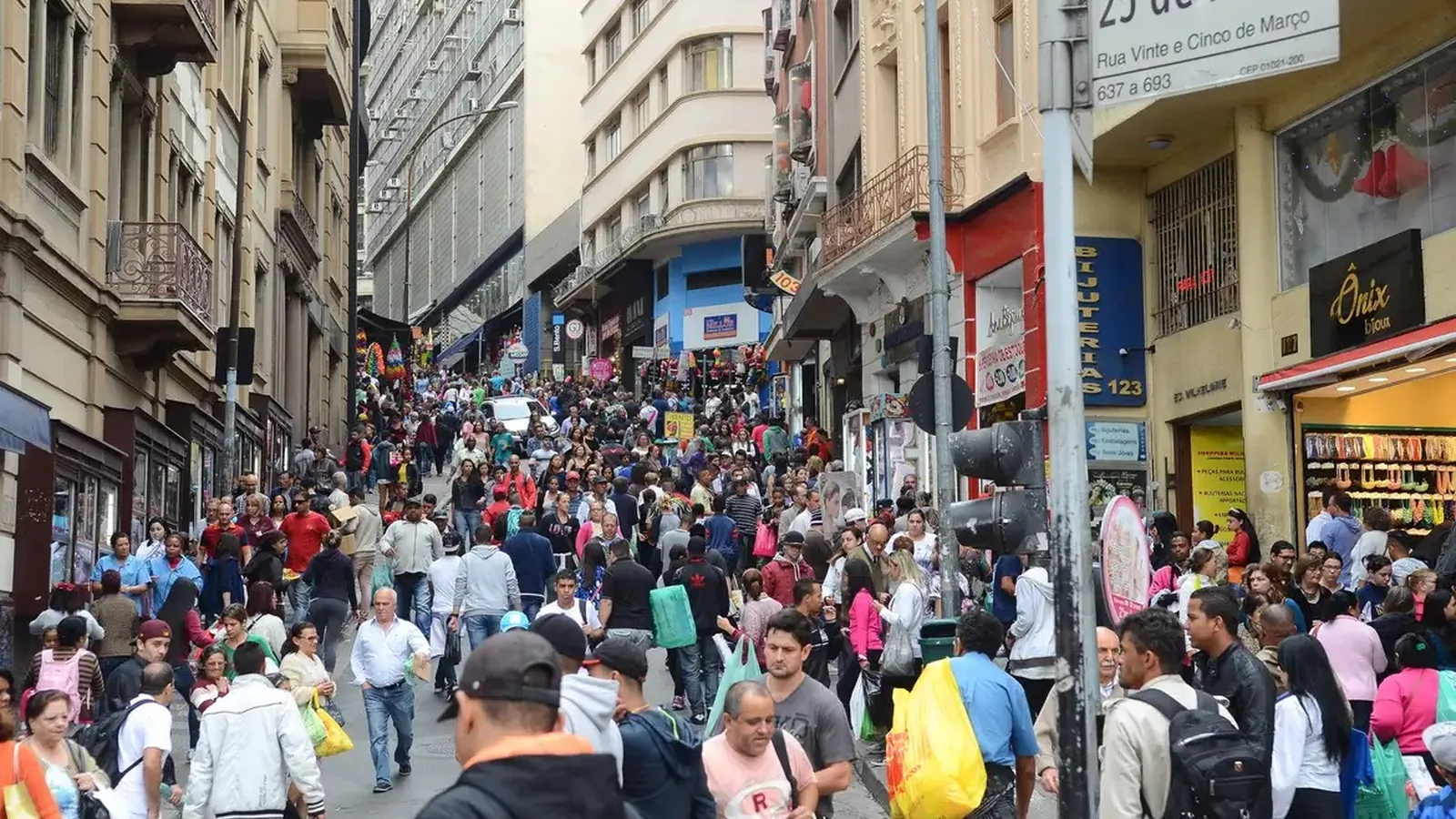 Brasil tem recorde de ocupação e de inadimplência