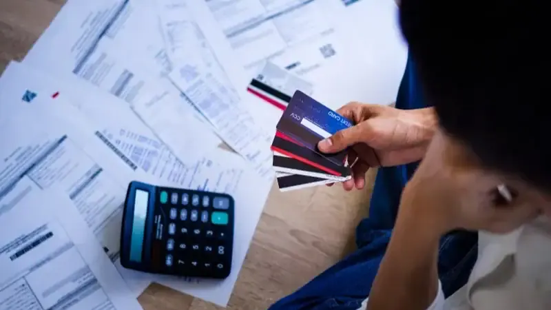 Acre tem 182 mil inadimplentes e acumula R$ 2,7 bilhões em dívidas, aponta Serasa