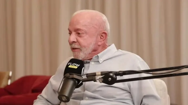 Lula diz que governo estuda proibir bancos de oferecer mais de um cartão por pessoa