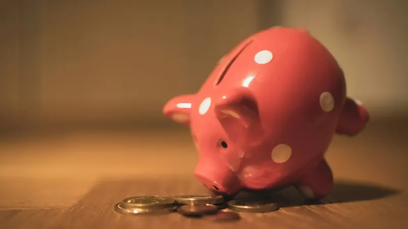 Endividamento das famílias ainda não melhorou, diz diretor da Fitch