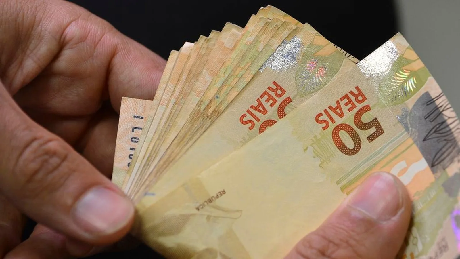 Endividamento das famílias bate 5º recorde consecutivo em maio
