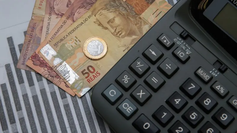 Bancos preveem corte da Selic em novembro e retomada de reduções em 2027