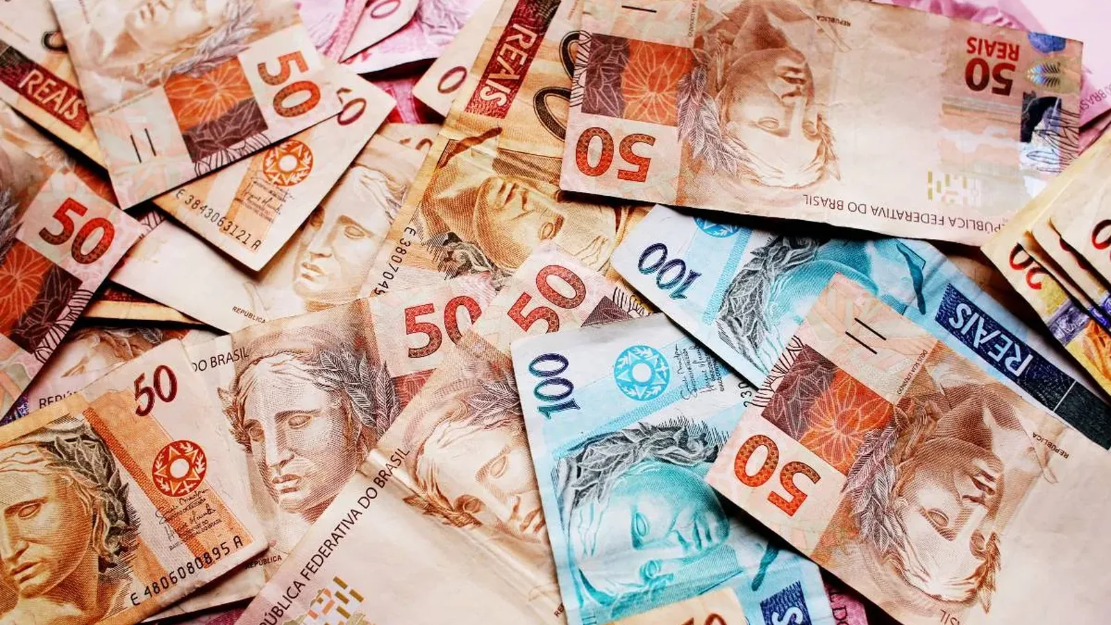 Cooperativas de crédito captam R$ 4,33 bi de prefeituras