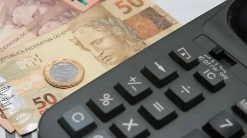 ENDIVIDAMENTO DAS FAMÍLIAS RECUA PELA PRIMEIRA VEZ NO ANO E CHEGA A 81,7% - - Bahia Economica