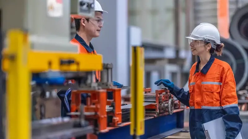 Faturamento da indústria cai 3,5% em agosto, informa CNI