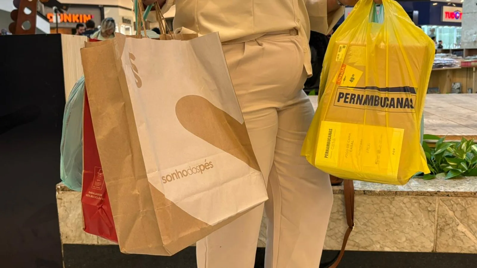 Consumo deixa de ser motor do PIB e deve ter menor crescimento desde pandemia