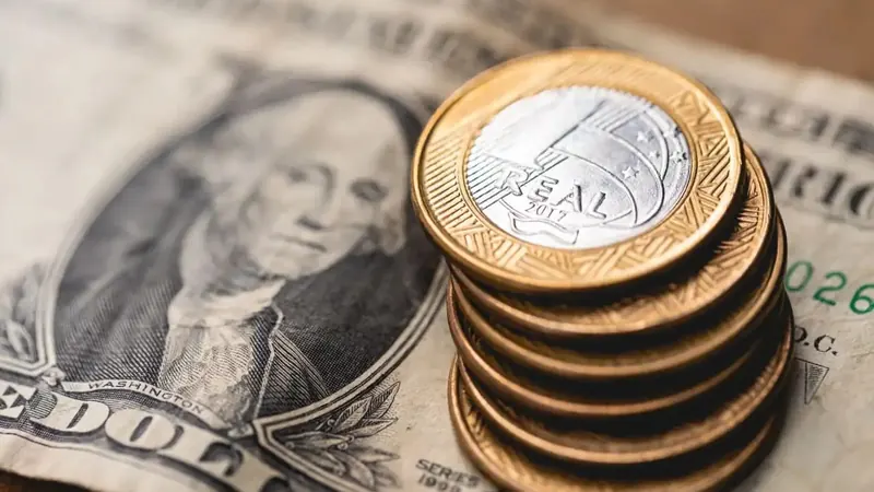 Economistas pioram previsões para déficit fiscal e dívida pública em 2026, mostra Prisma