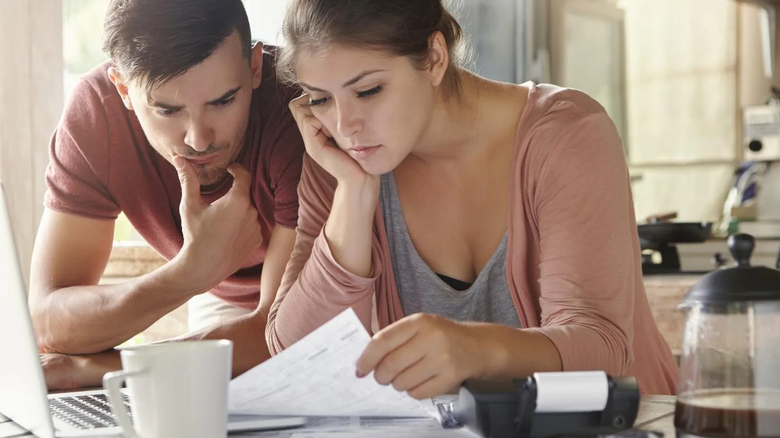 Endividamento avança pelo 2º mês consecutivo e atinge 84% das famílias cuiabanas