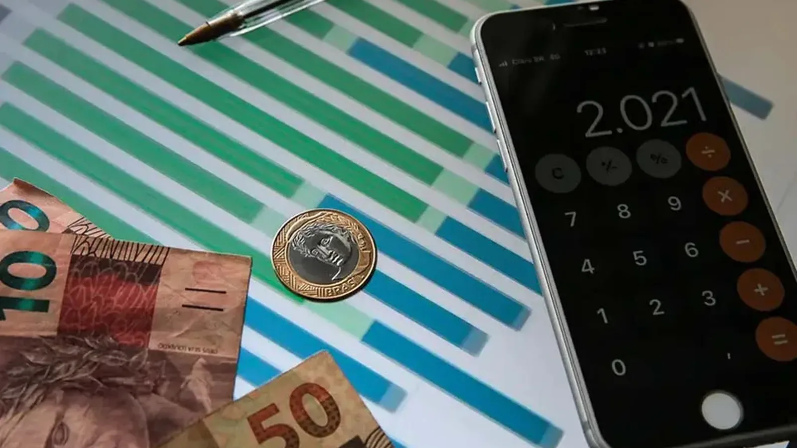 Índice de consumidores endividados cresce quase 10% no Paraná