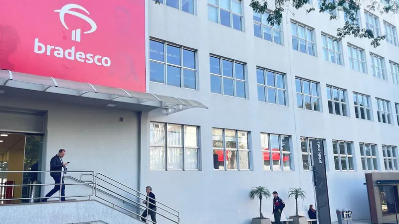 Lucro do Bradesco perde fôlego no 3º tri com alta da inadimplência e das provisões