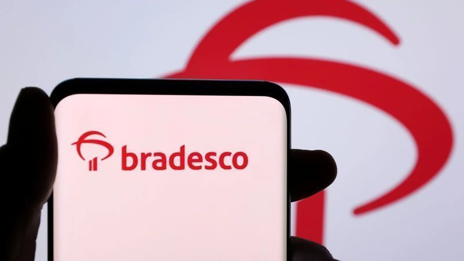 Bradesco tem lucro de R$ 7,1 bilhões no 3º tri, alta de 14,6%
