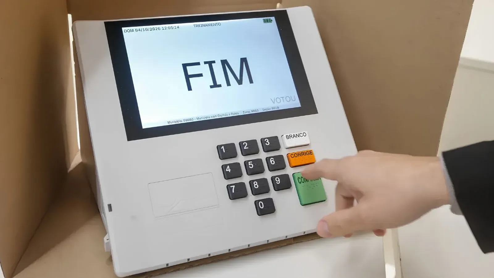 Fitch: PIB brasileiro perde força em 2027 e Selic termina 2026 em 13,50% — seja qual for o resultado das urnas