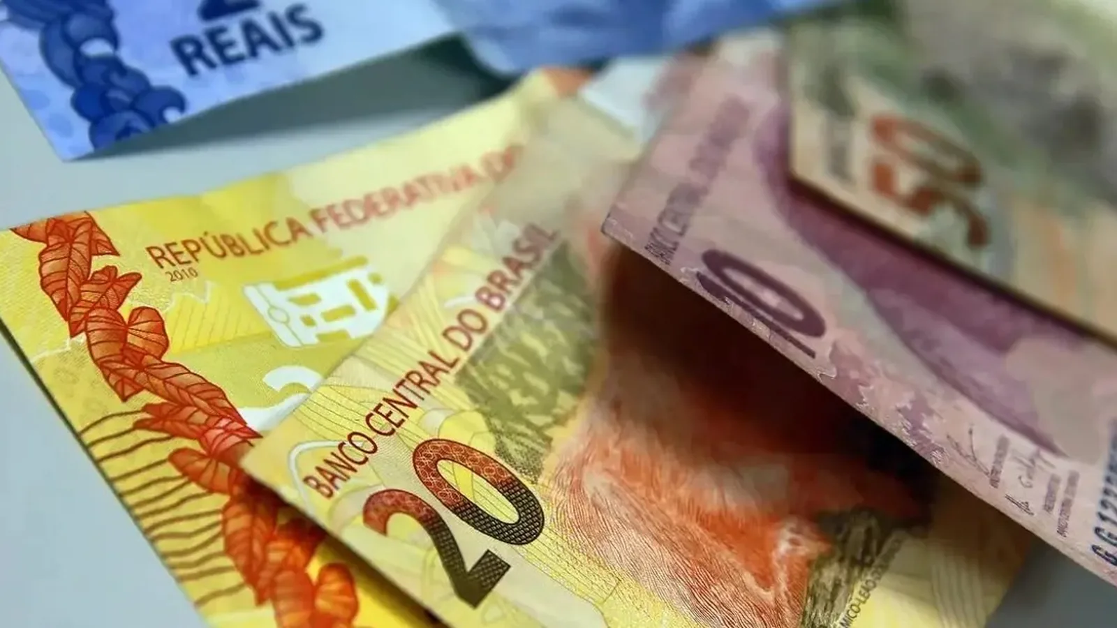 Carteira de crédito deve crescer 0,3% em setembro