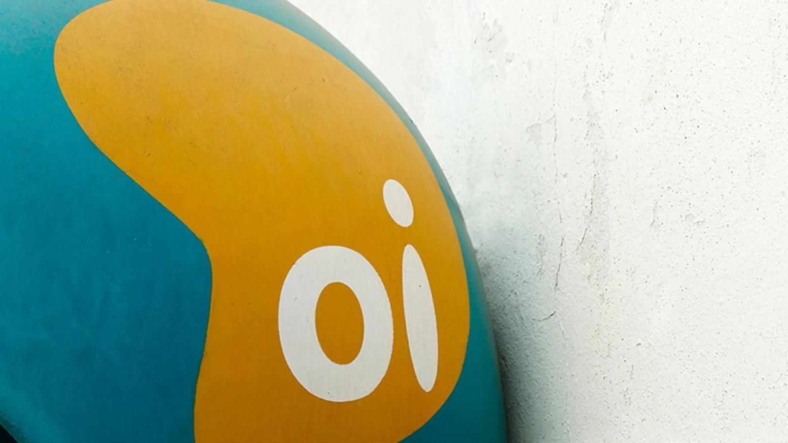 STJ discute manutenção de fiança bancária após acordo da Oi com Anatel