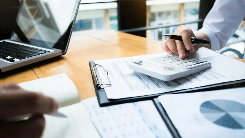 Brasil se aproxima de 10 milhões de empresas inadimplentes depois de chegar a quase 84 milhões de CPFs negativados na Serasa