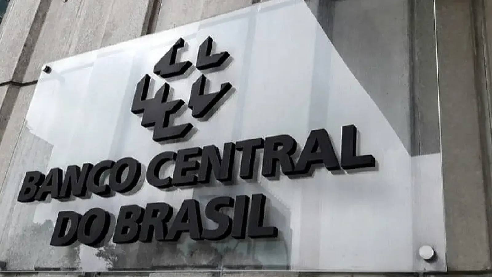 Banco Central aprova novas regras para frear assédio de crédito e proteger consumidores endividados