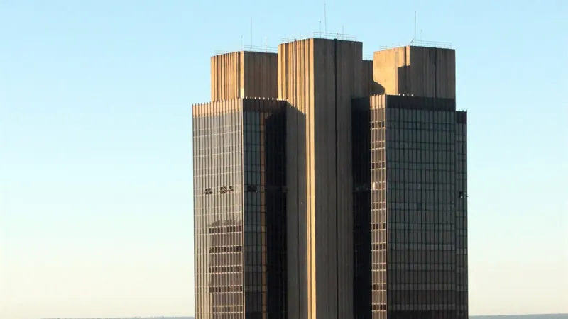 Banco Central vai permitir bloquear propaganda de empréstimo e criar painel de dívidas a partir de 2027