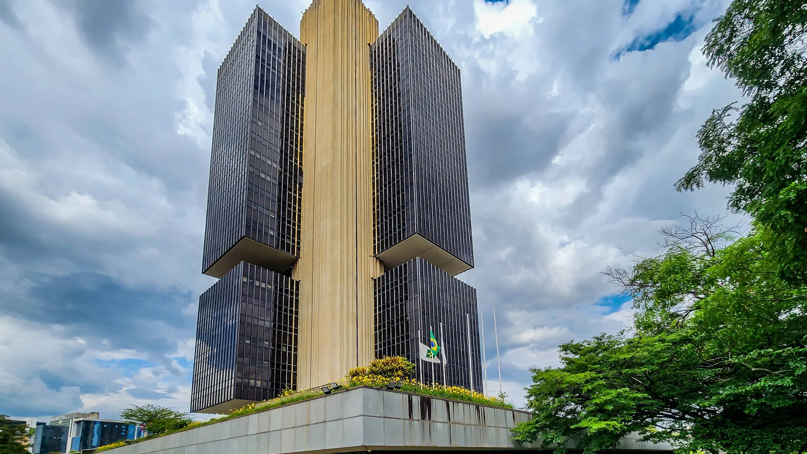 BC define regra para Pix no crédito e cria alertas contra endividamento