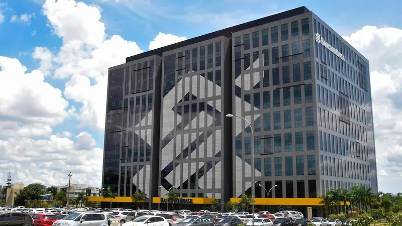 Bancos brasileiros dominam lista de instituições financeiras que utilizam IA; confira ranking