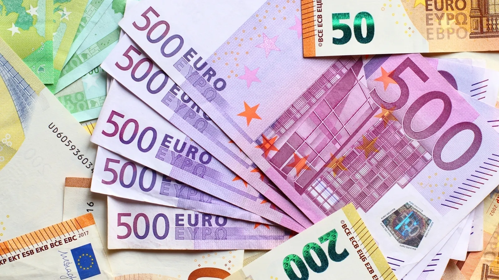 Bancos da zona do euro apontam queda na demanda por crédito e condições mais rigorosas