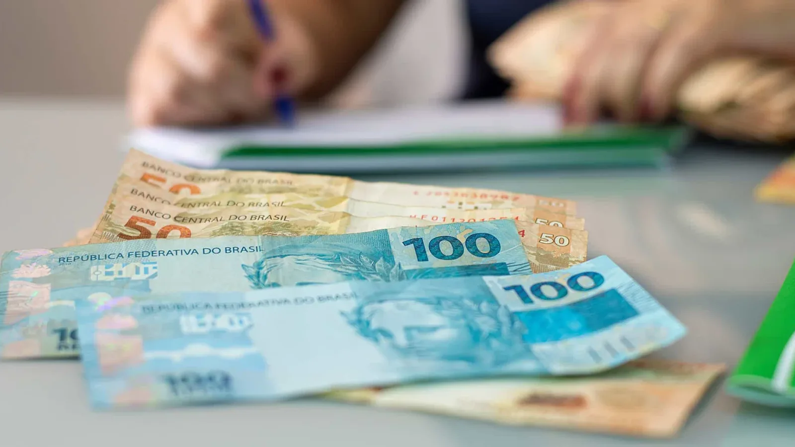 Brasil tem 20,3 milhões de endividados de risco, aponta Banco Central