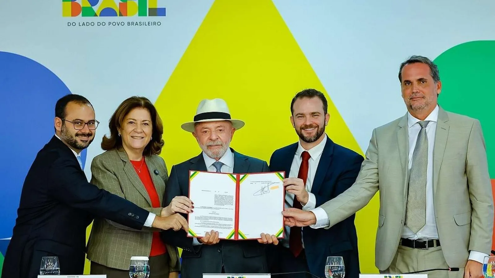 No governo Lula, endividados de alto risco já são 20,3 milhões, aponta BC