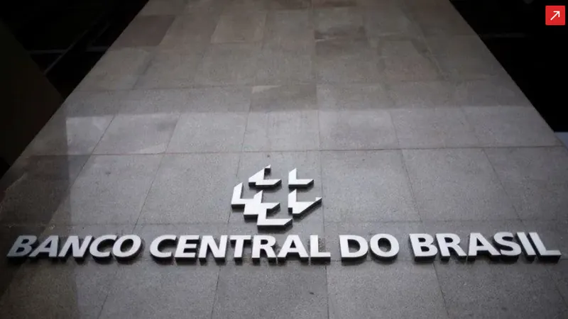 Número de brasileiros endividados de alto risco cresce 75% e chega a 20,3 milhões, aponta Banco Central