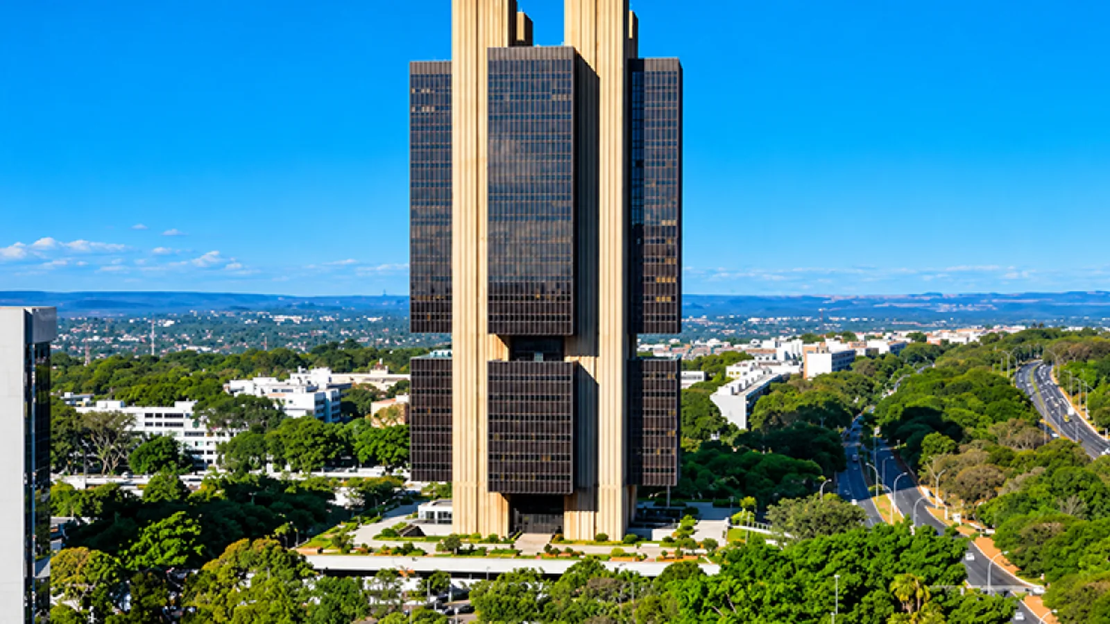Número de superendividados no Brasil cresceu 75% em cinco anos, diz BC