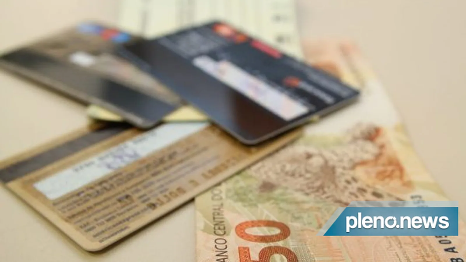 BC aponta que dívida das famílias chega a 50,1% da renda anual