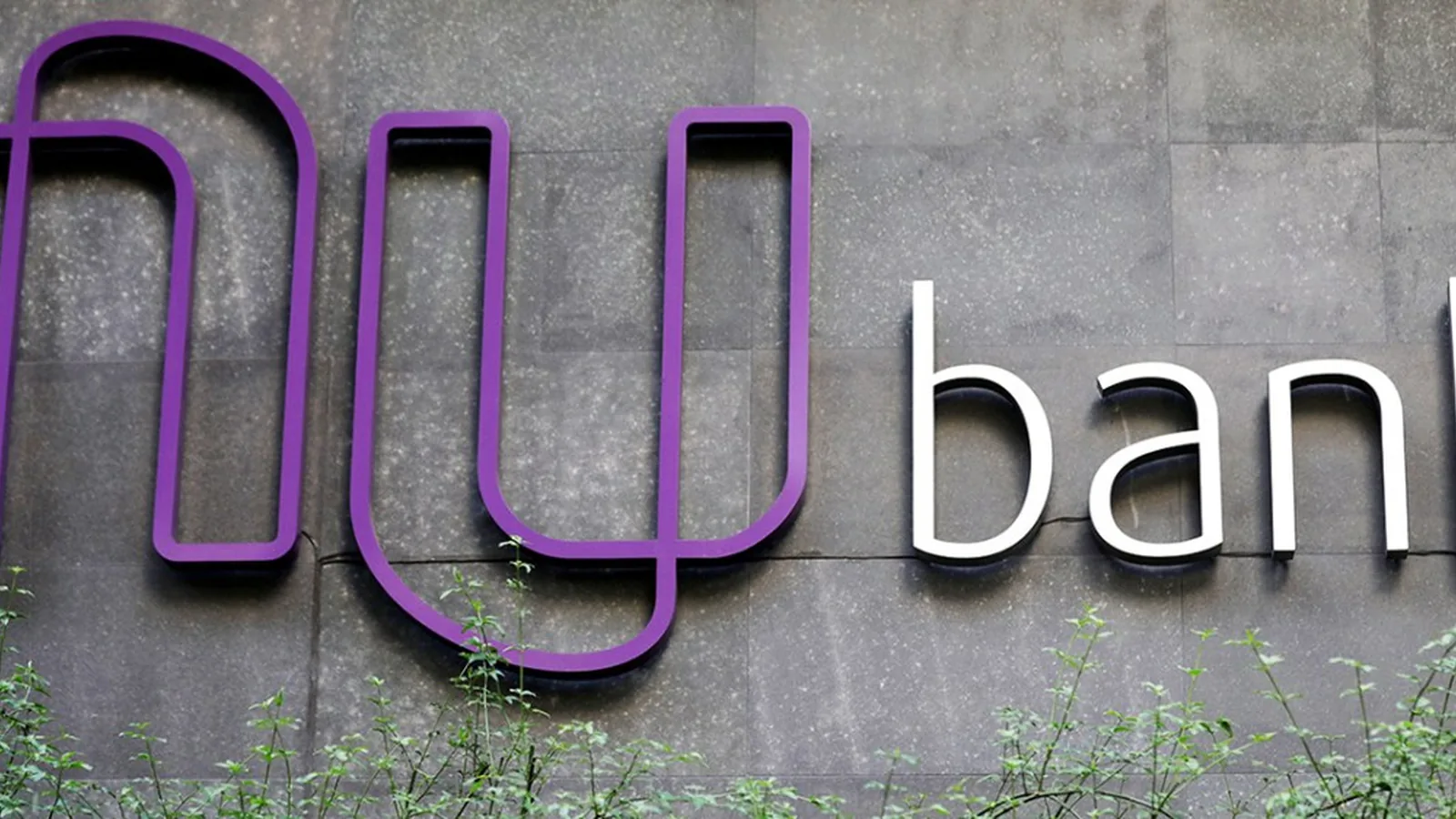 Itaú BBA corta preço-alvo do Nubank para US$ 15 e alerta para maior risco de inadimplência