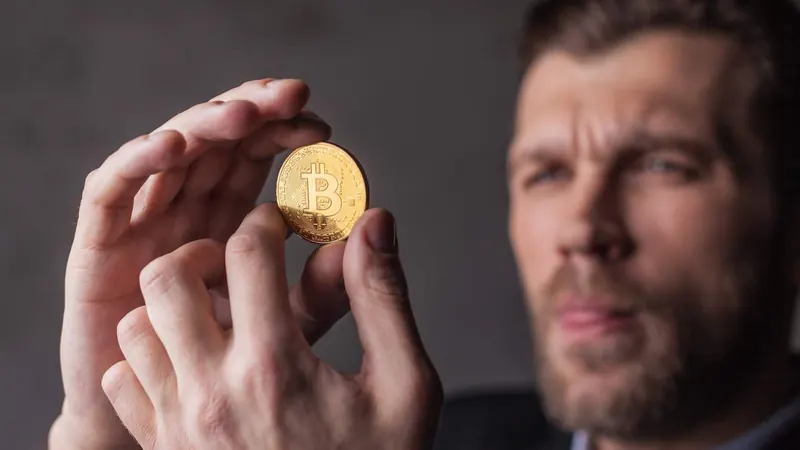 Prazo do Banco Central para corretoras de criptomoedas vence na sexta-feira (30), mas dia 6 de novembro preocupa especialista