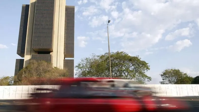 Estoque de crédito bancário no Brasil sobe 0,4% em setembro, diz BC