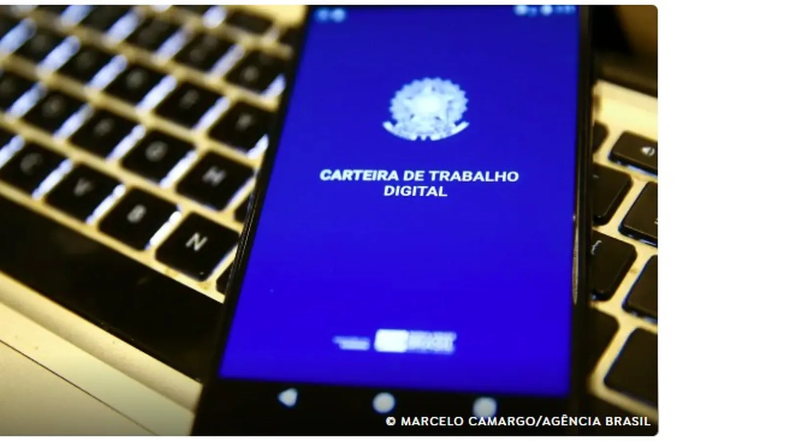 Taxa de desemprego cai para 5,3%, a menor para o trimestre até agosto