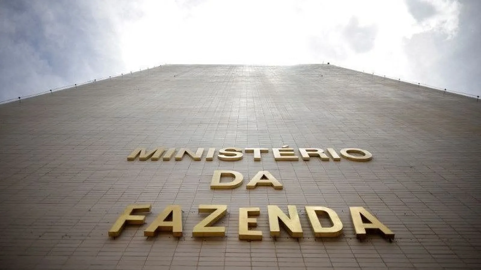 Dívida pública federal sobe 0,97% e chega a R$ 9,38 trilhões