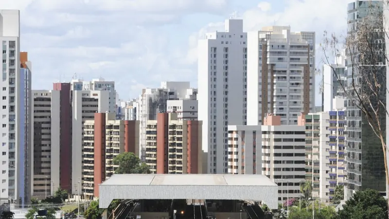 Dificuldade de acesso ao crédito lidera desistências na compra de imóveis em Brasília