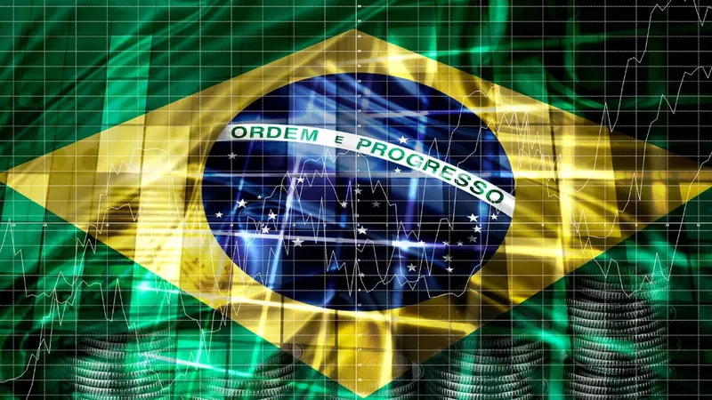 BTG alerta que endividamento das famílias pode gerar desaceleração econômica em 2027
