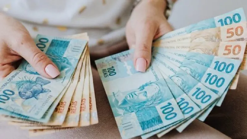 Governo dobra garantia do consignado CLT contratado direto no banco