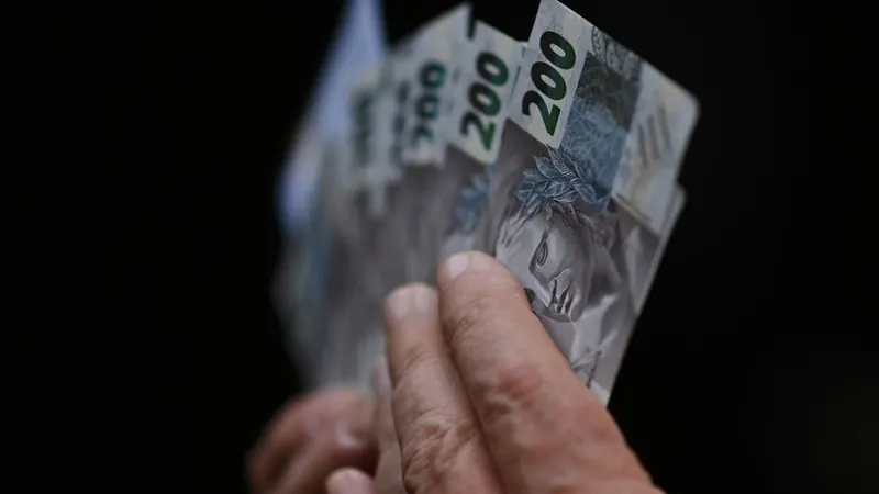 Lucro dos bancos da América Latina cresce 31% em 2025; Brasil lidera, diz Felaban