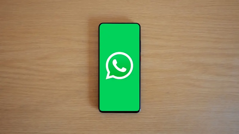 Meta cobrará por mensagens de serviço no WhatsApp Business a partir de outubro de 2026